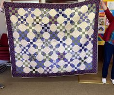 Dolores quilt for her sister